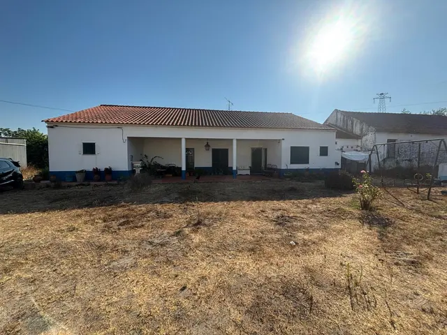 Quinta T2 para venda em Coruche | Santarém